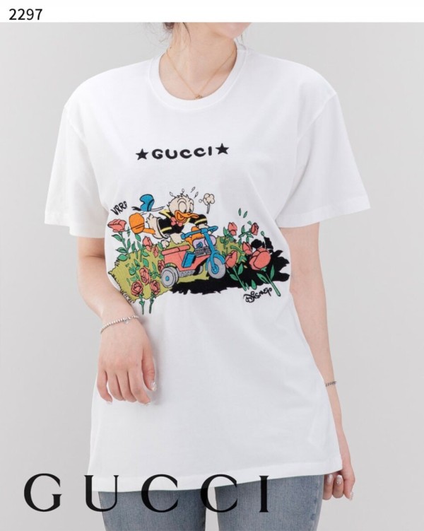 구찌 [Gucci] 수입프리미엄급 디즈니 도날드덕 자수 라운드 여성오버핏져지