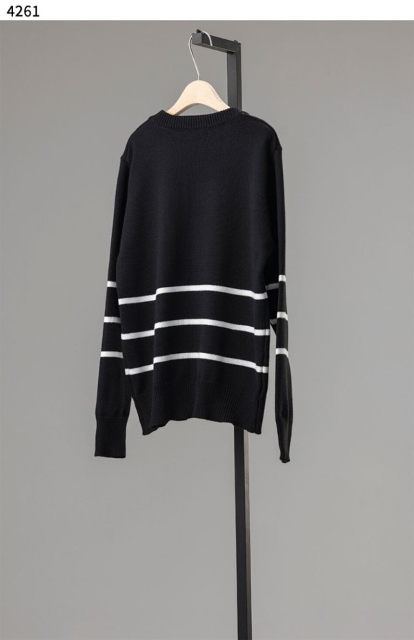 발렌티노 [VALENTINO] 수입고급 EMCROIDERED CREWNECK SWEATER