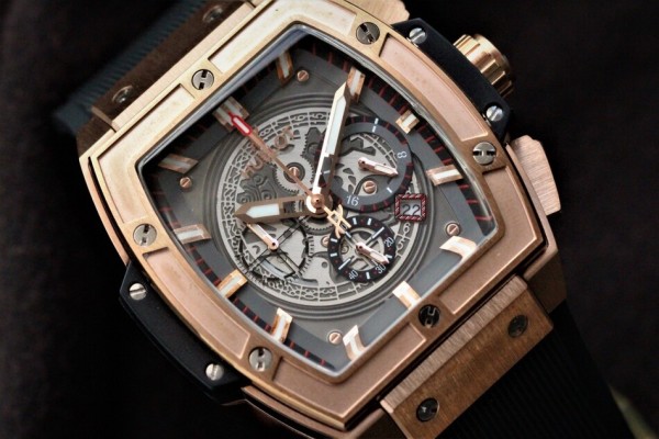 위블로(HUBLOT) SPIRIT OF BIG BANG KiNG GOLD