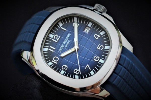 파텍필립(PATEK PHILIPPE)아쿠아넛 5168R 다크 블루