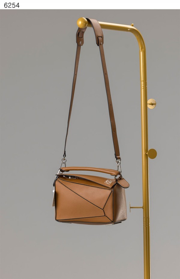 로에베  PUZZLE SMALL BAG