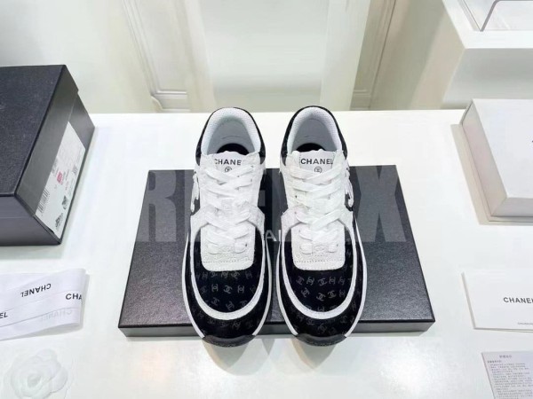 (여) 샤넬 cc로고플레이 스니커즈 검흰_KS